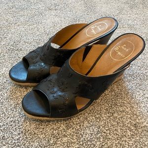 Jack Rogers Black leather wedges - size 9